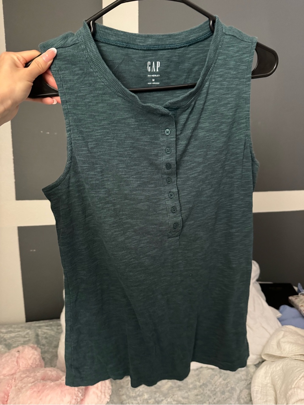 GAP Women's Sleeveless Henley Tank - Teal
